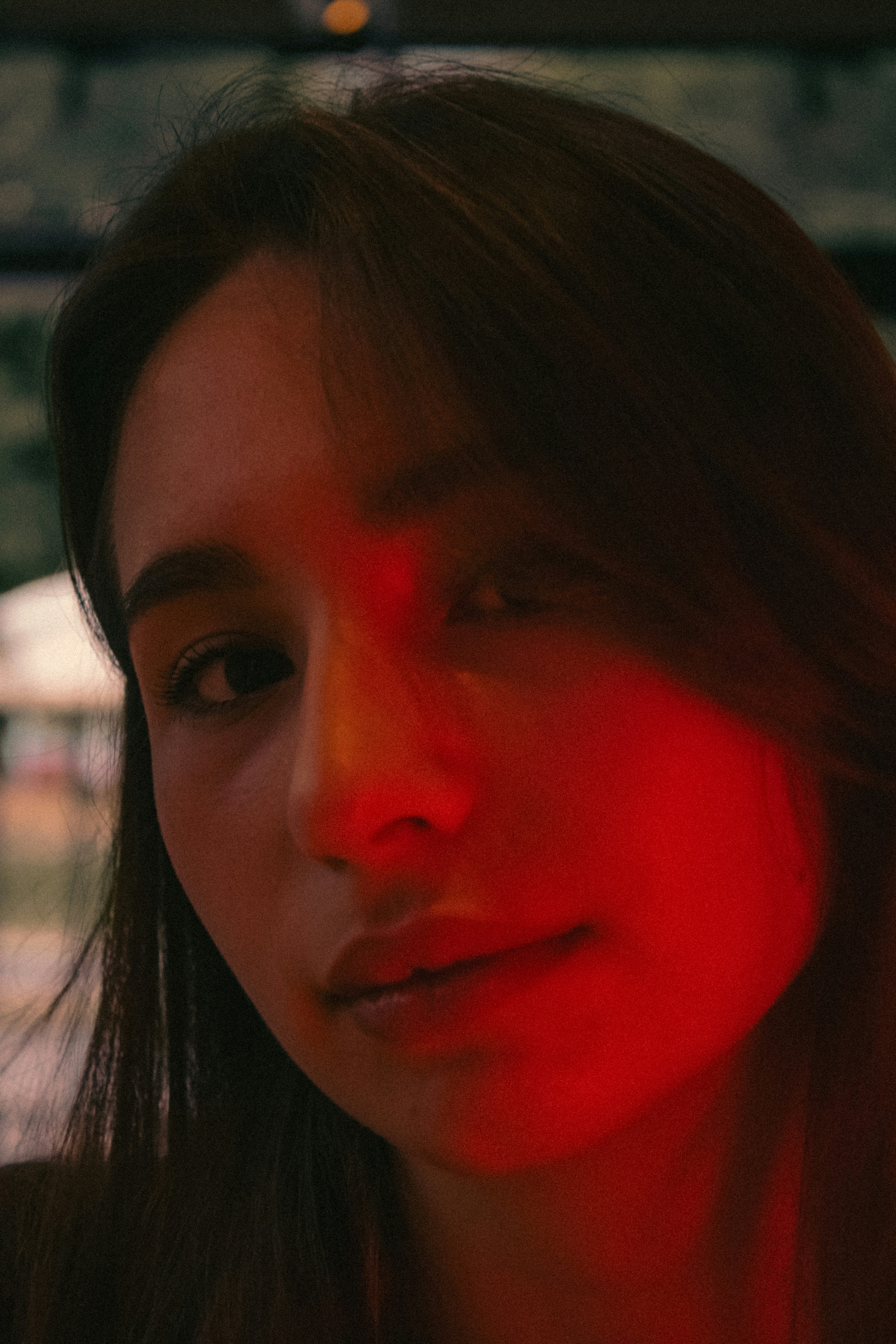 Red LED facial treatment image used for acne-mark and skin-recovery content